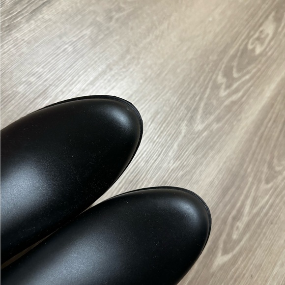 Sam Edelman Matte Chelsea Rain Booties - Picture 6 of 10